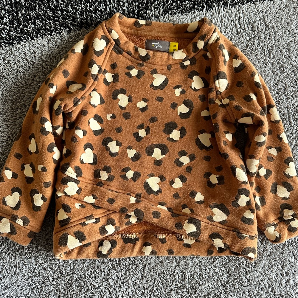 Rumi & Ryder sweatshirt